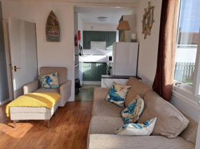 Homely 2-Bed Chalet in Bridlington - Free WiFi